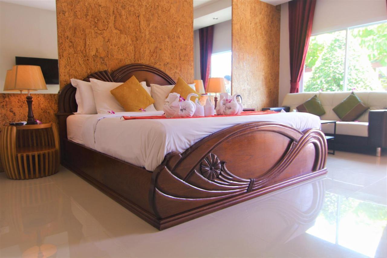 Bangrak Pier Samui Resort מראה חיצוני תמונה