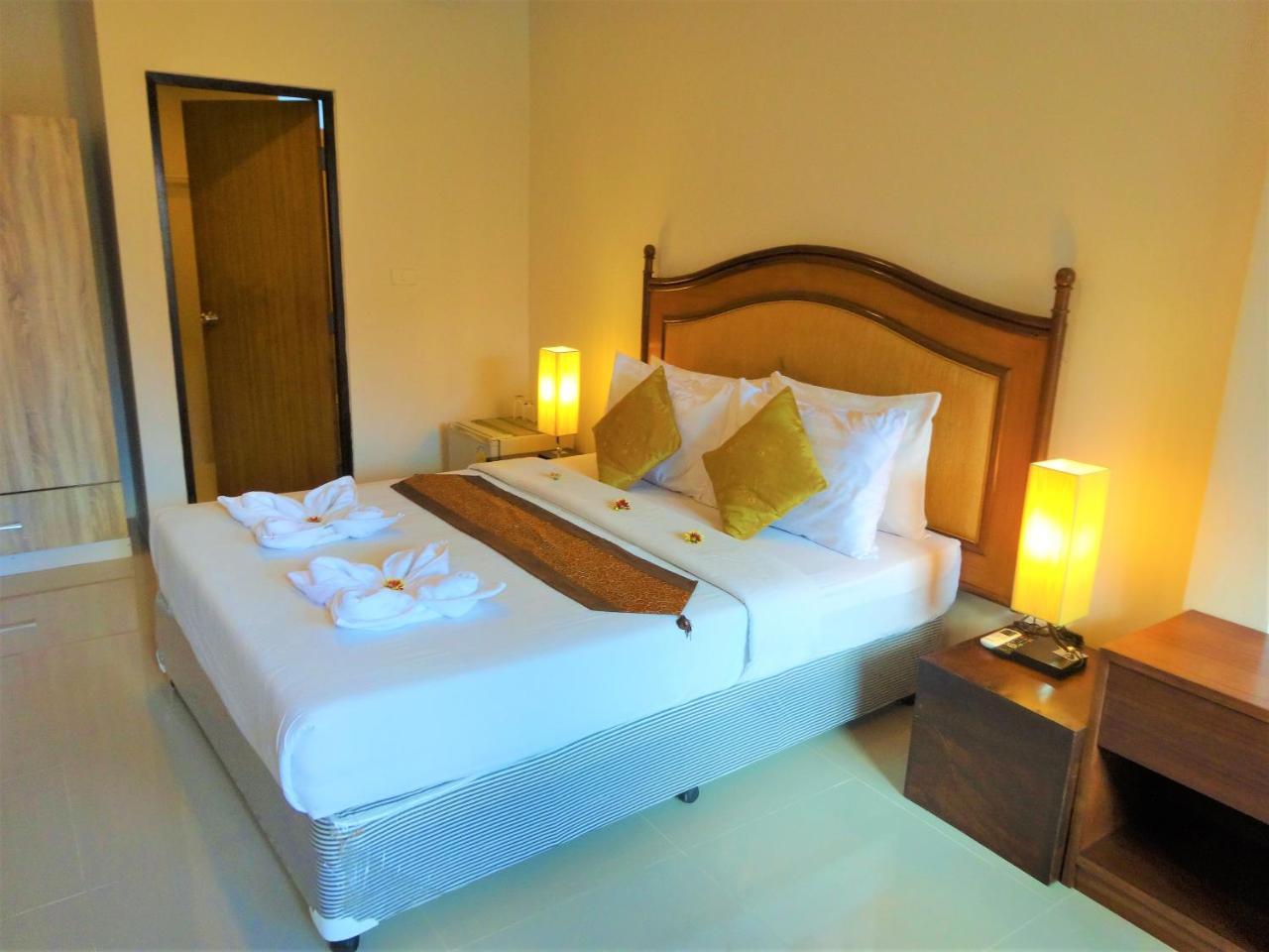 Bangrak Pier Samui Resort מראה חיצוני תמונה